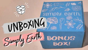 Unboxing my November Simply Earth subscription box and Big Bonus Box.