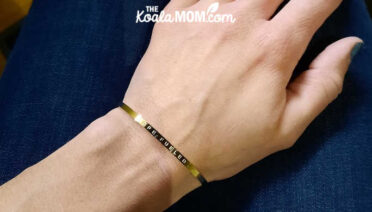 Gold hope fueled bracelet