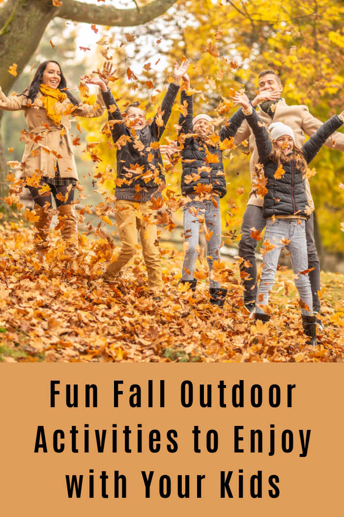 Fun Fall Outdoor Activities to Enjoy with Your Kids. Photo: Depositphotos