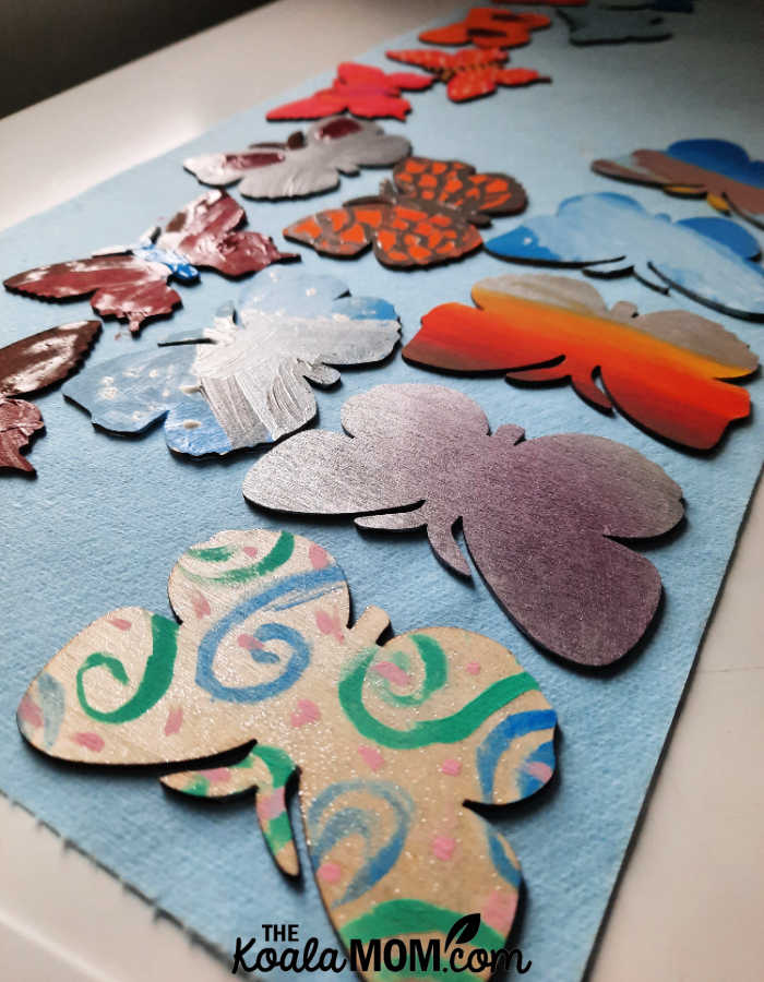 Painted wooden butterflies - kids craft idea.